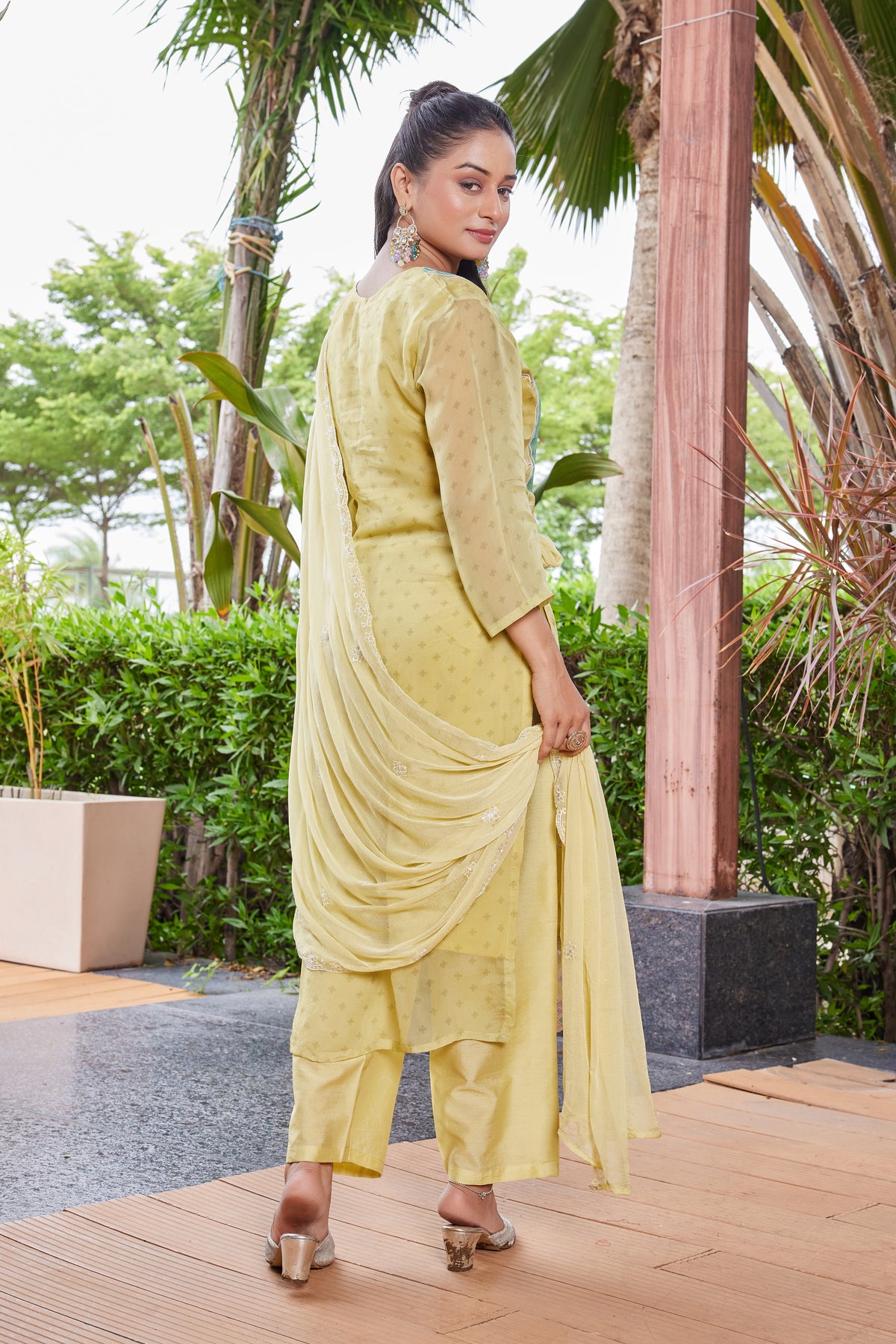 2817(KURTA SET)